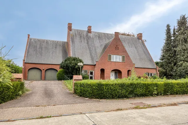 Villa-landhuis te koop in Heers – 1/10