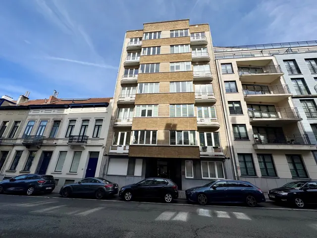 Appartement te koop in Ixelles – 1/10