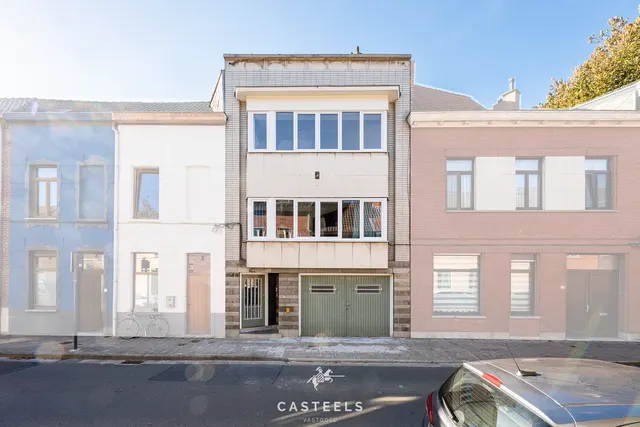 Huis for sale in Sint-Amandsberg – 1/10