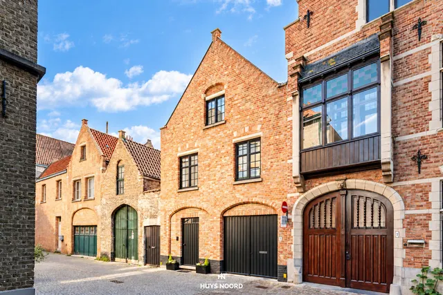 Herenwoning te koop in Brugge – 1/10