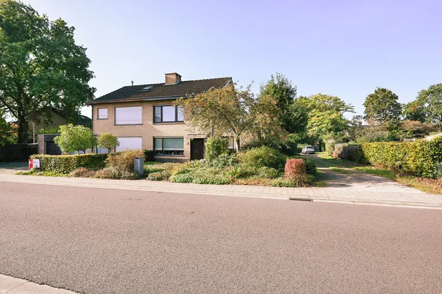 Huis te koop in Stabroek – 1/10