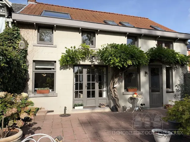 Maison à vendre à Waterloo – 1/13