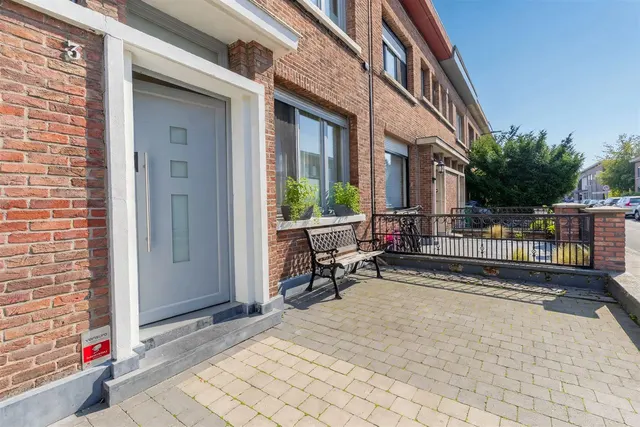 House for sale in Antwerpen – 1/10