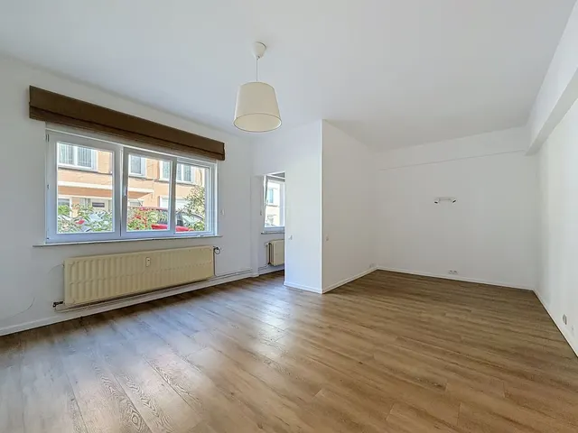Appartement à vendre à Ville – 1/8