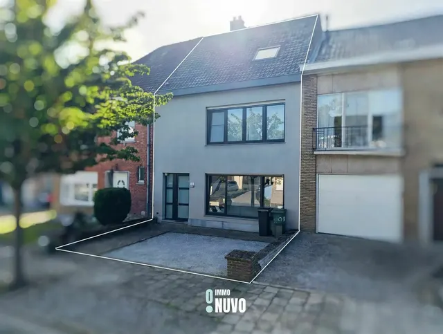 House for sale in Aalst – 1/10