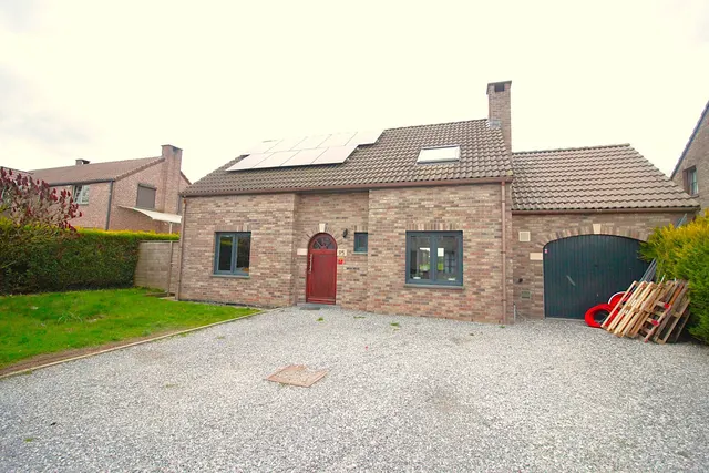 Huis te koop in Florennes – 1/9