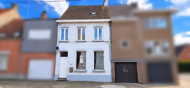 House for sale in Beveren-Leie – 1/10