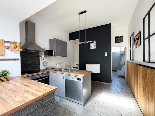 Huis te huur in Charleroi – 1/9
