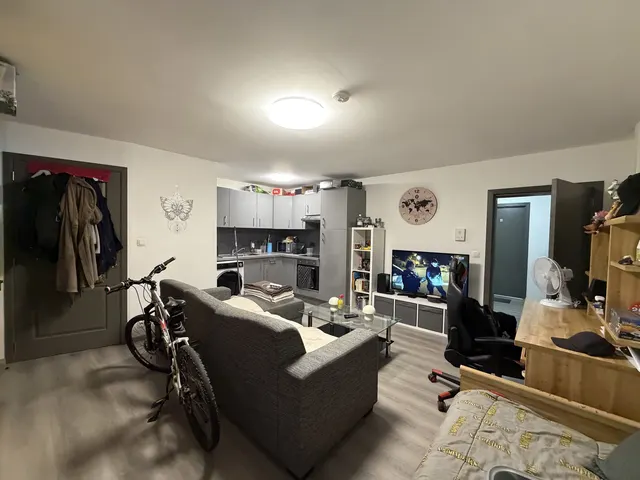 Appartement te koop in Gosselies – 1/5