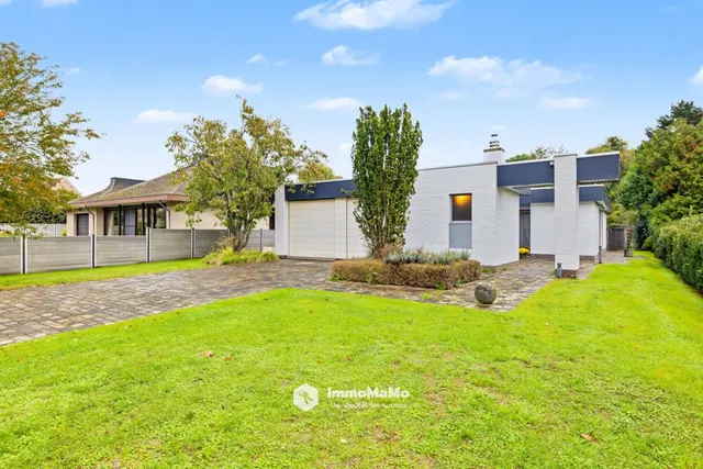 Huis te koop in Lochristi – 1/10