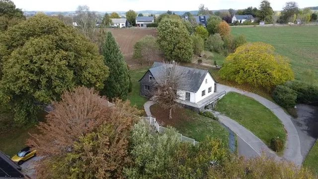 Maison à vendre à Léglise – 1/10