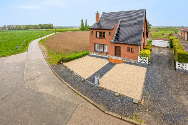Huis te koop in Bunsbeek – 1/10