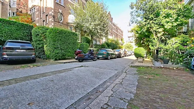 Maison à vendre à Ixelles – 1/10