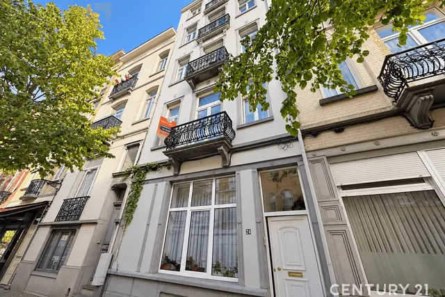 House for sale in Schaerbeek – 1/10