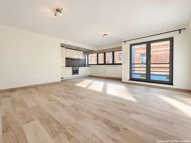 Apartment for rent in Etterbeek – 1/10