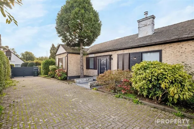 Bungalow te koop in Kuurne – 1/10