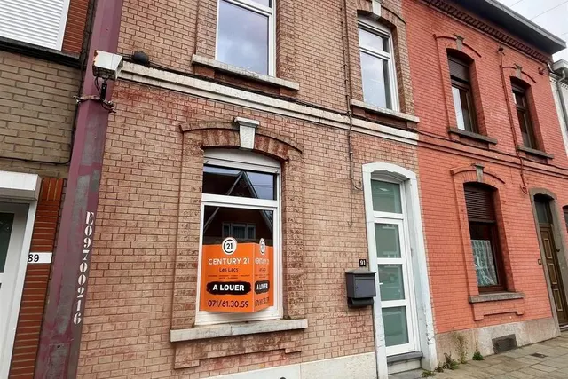 Maison à louer à Couillet – 1/10