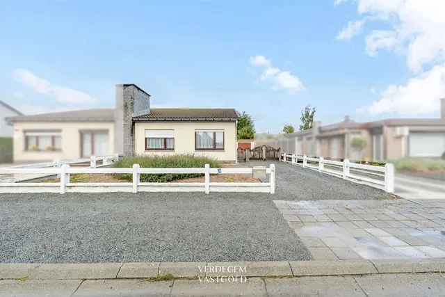 Huis te koop in Drongen – 1/10