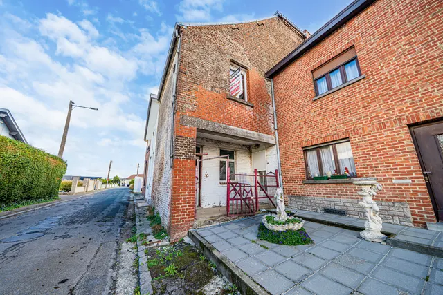Huis te koop in Morlanwelz – 1/10