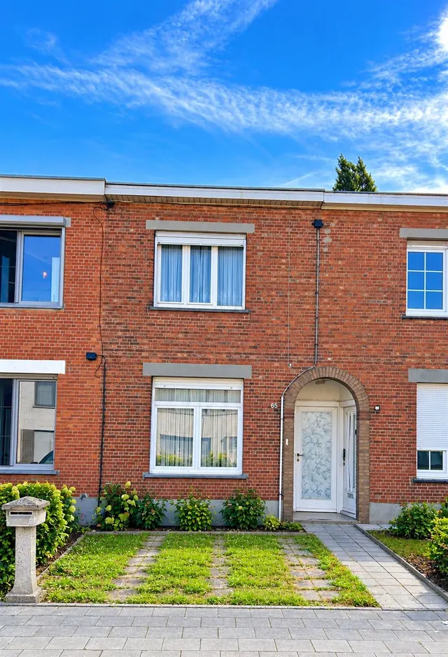 Huis te koop in Ekeren – 1/10