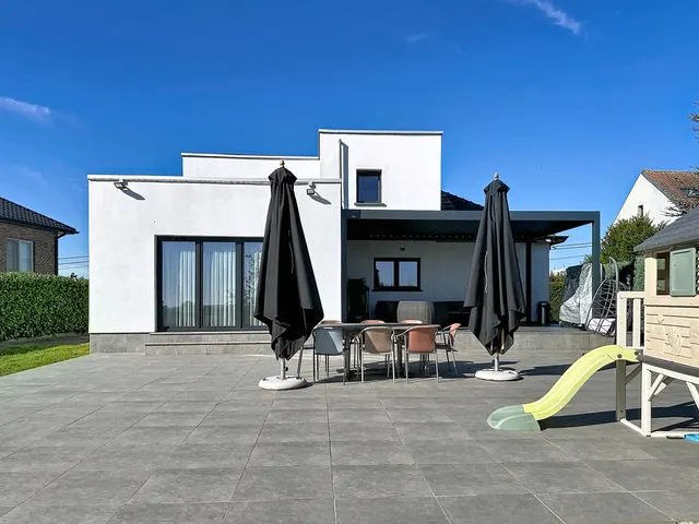 Villa te koop in Lennik – 1/10