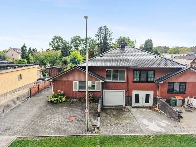 Huis te koop in Lanaken – 1/10