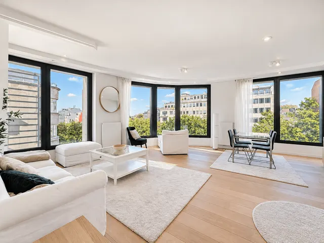 Apartment for sale in Ixelles – 1/10