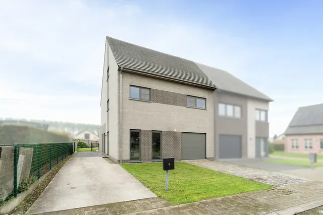 House for sale in Sint-Laureins – 1/10