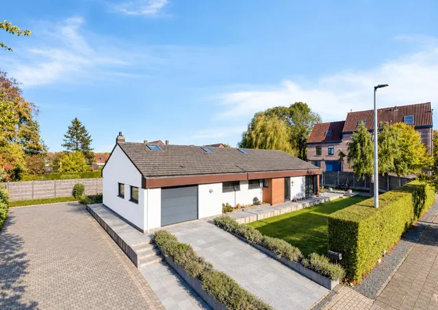 Bungalow for sale in Aalst – 1/10