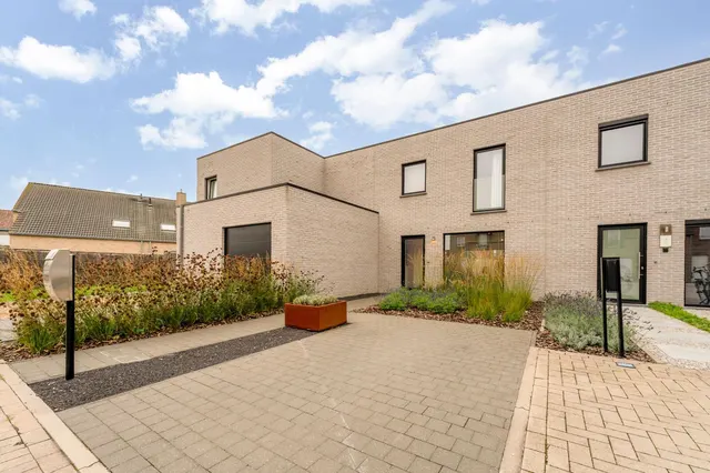 Huis te koop in Ledegem – 1/10