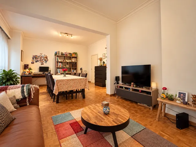 Appartement te huur in Etterbeek – 1/8