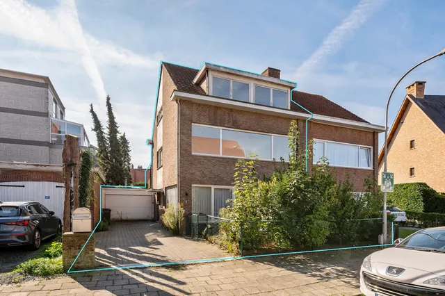 Huis te koop in Brasschaat – 1/10