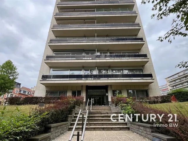 Appartement te koop in Uccle – 1/13