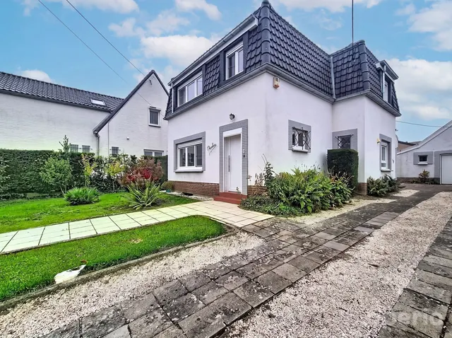 Maison à vendre à Waterloo – 1/23