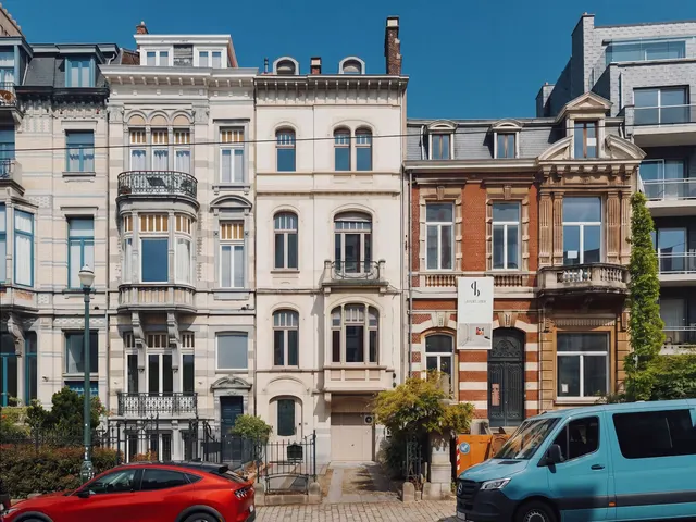 Maison à vendre à Ixelles – 1/16