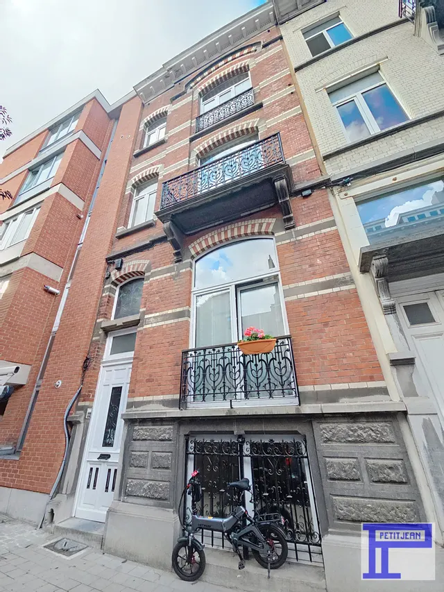 Appartement à louer à Forest – 1/9