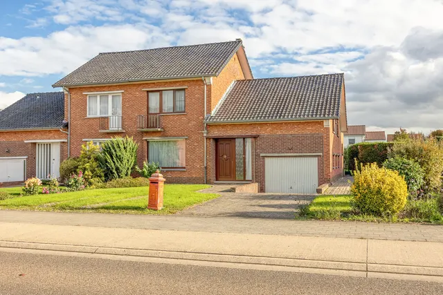 House for sale in Hasselt – 1/28