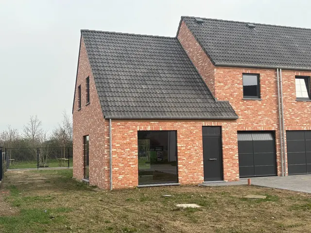 Huis te koop in Maldegem – 1/10