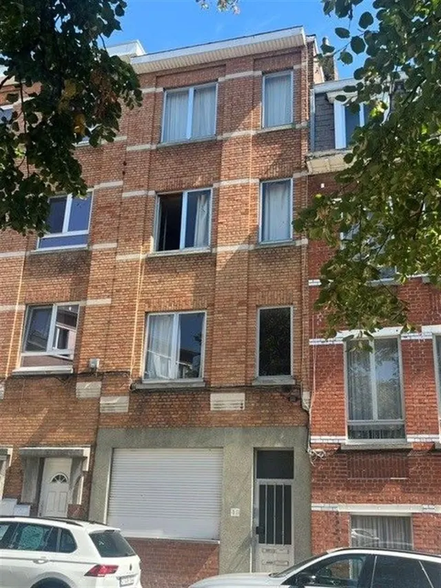 Maison à vendre à Anderlecht – 1/9