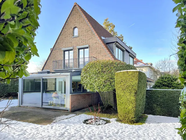 Villa à louer à Uccle – 1/27