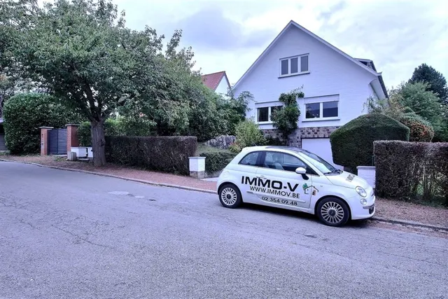 Villa à louer à Waterloo – 1/16
