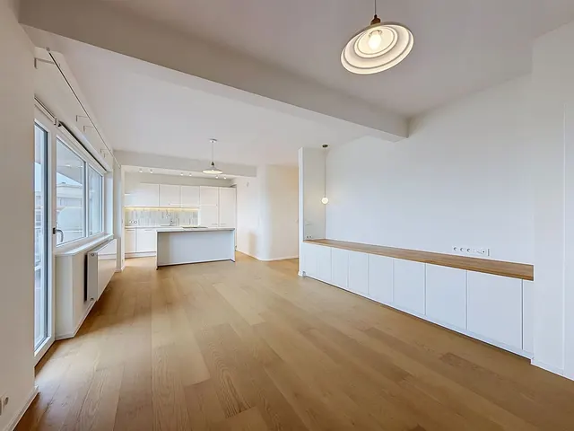 Appartement te huur in Etterbeek – 1/16