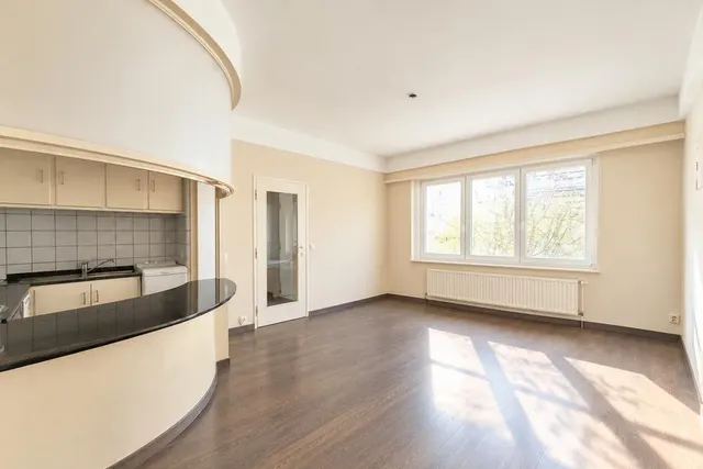 Appartement te huur in Etterbeek – 1/7