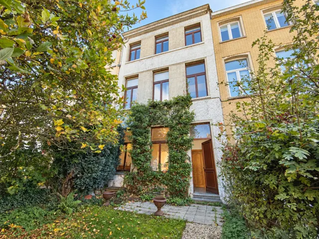 Maison à vendre à Uccle – 1/24