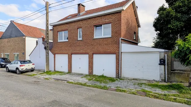 Maison à vendre à Charleroi Ransart – 1/13