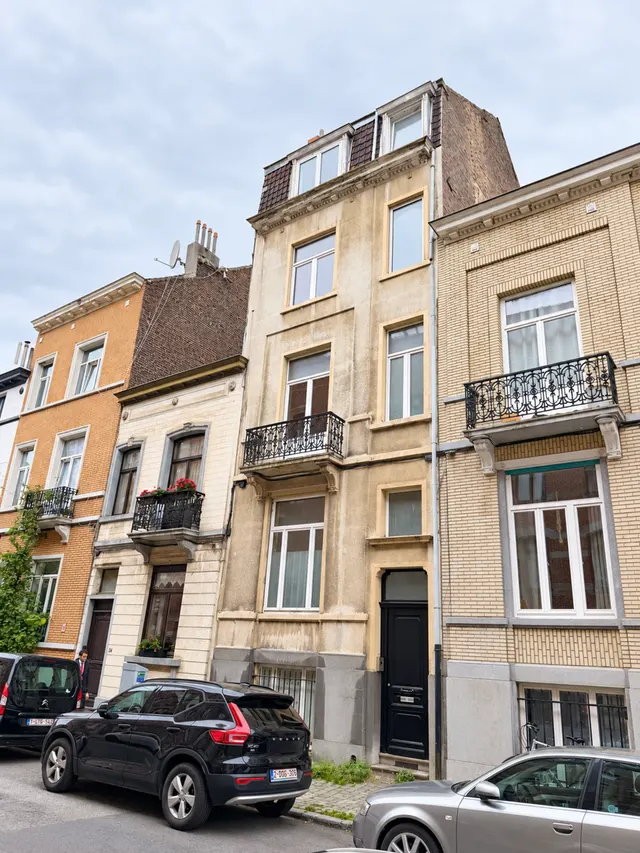 Apartment for sale in Schaerbeek – 1/10