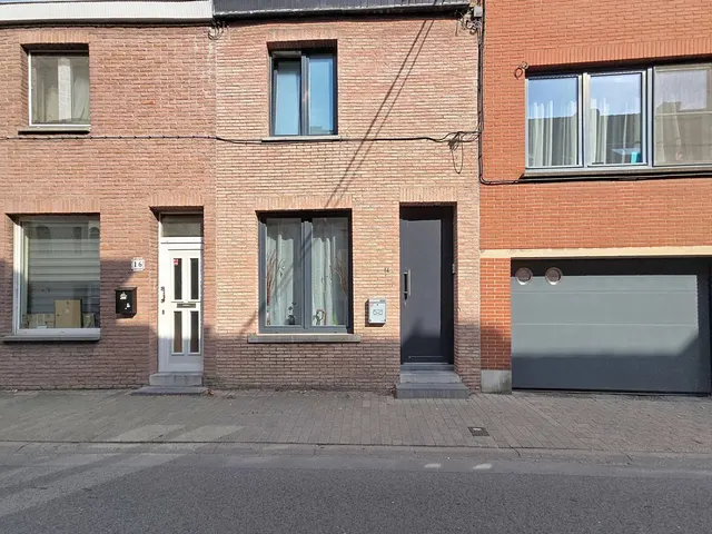 Huis te koop in Leeuw-Saint-Pierre – 1/12