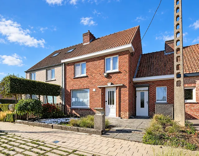 Huis à vendre à Oostrozebeke – 1/27