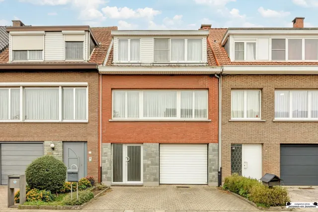 Huis te koop in Ekeren – 1/28