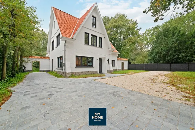 Villa te koop in Sint-Kruis – 1/37